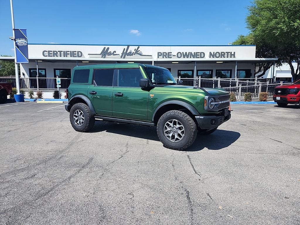 2025 Ford Bronco Badlands 4x4's photo