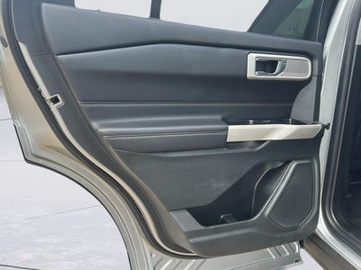 2023 Ford EXPLORER LIMI