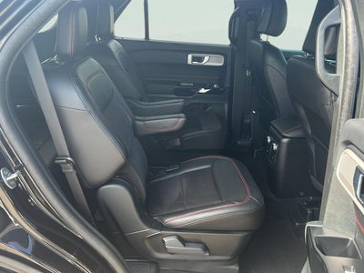 2024 Ford Explorer ST-Line