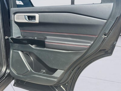2024 Ford Explorer ST-Line