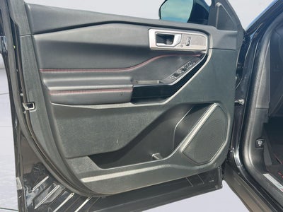 2024 Ford Explorer ST-Line