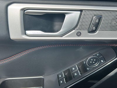 2024 Ford Explorer ST-Line