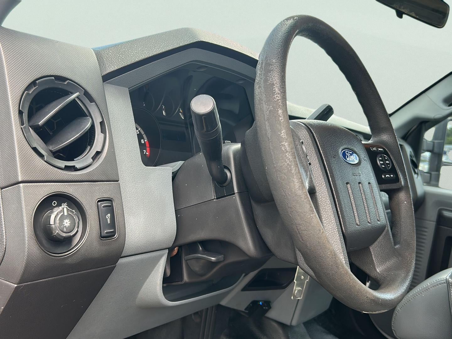 2015 Ford Super Duty F-250 SRW XL