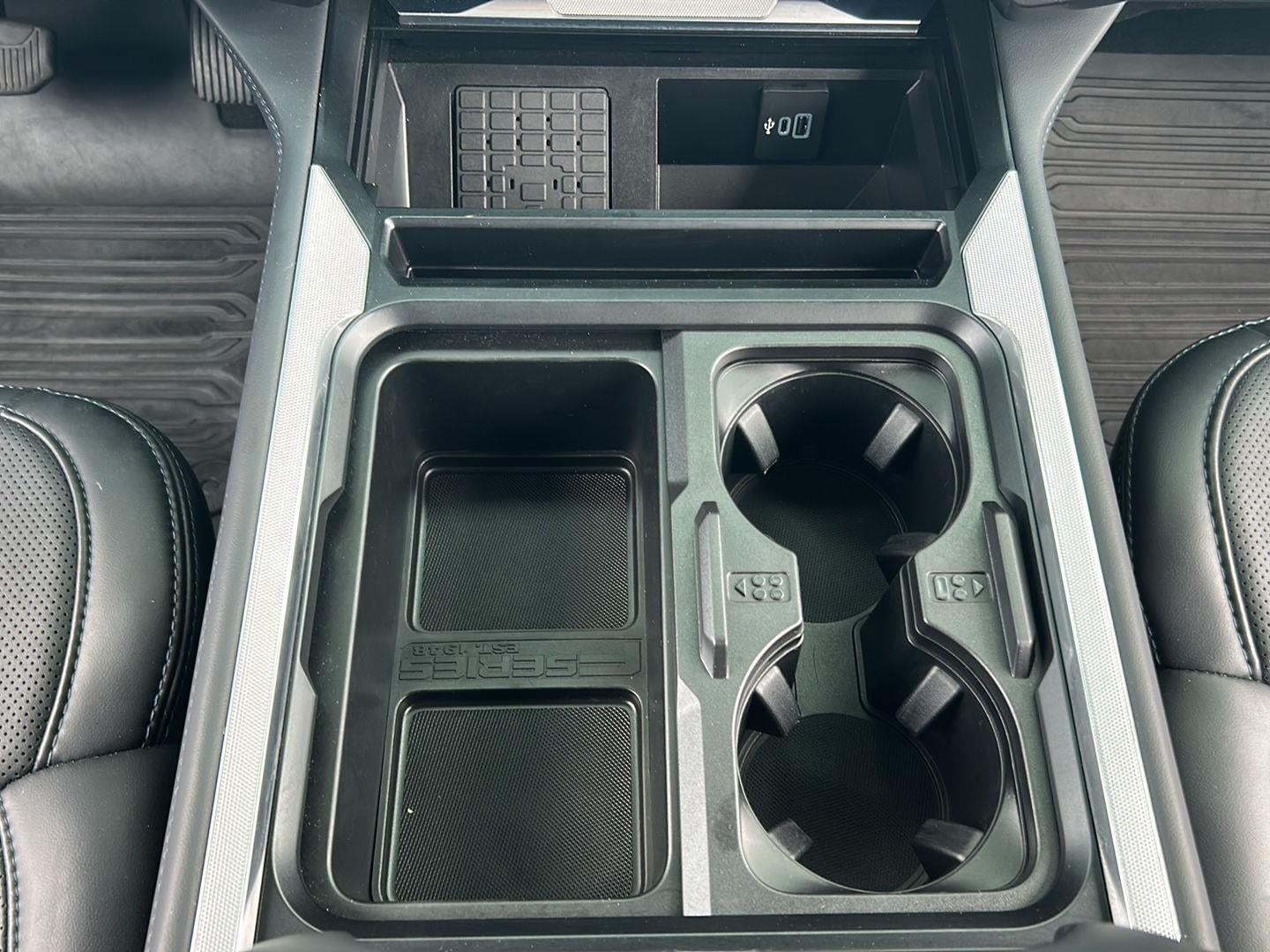 2025 Ford Super Duty F-250 Platinum