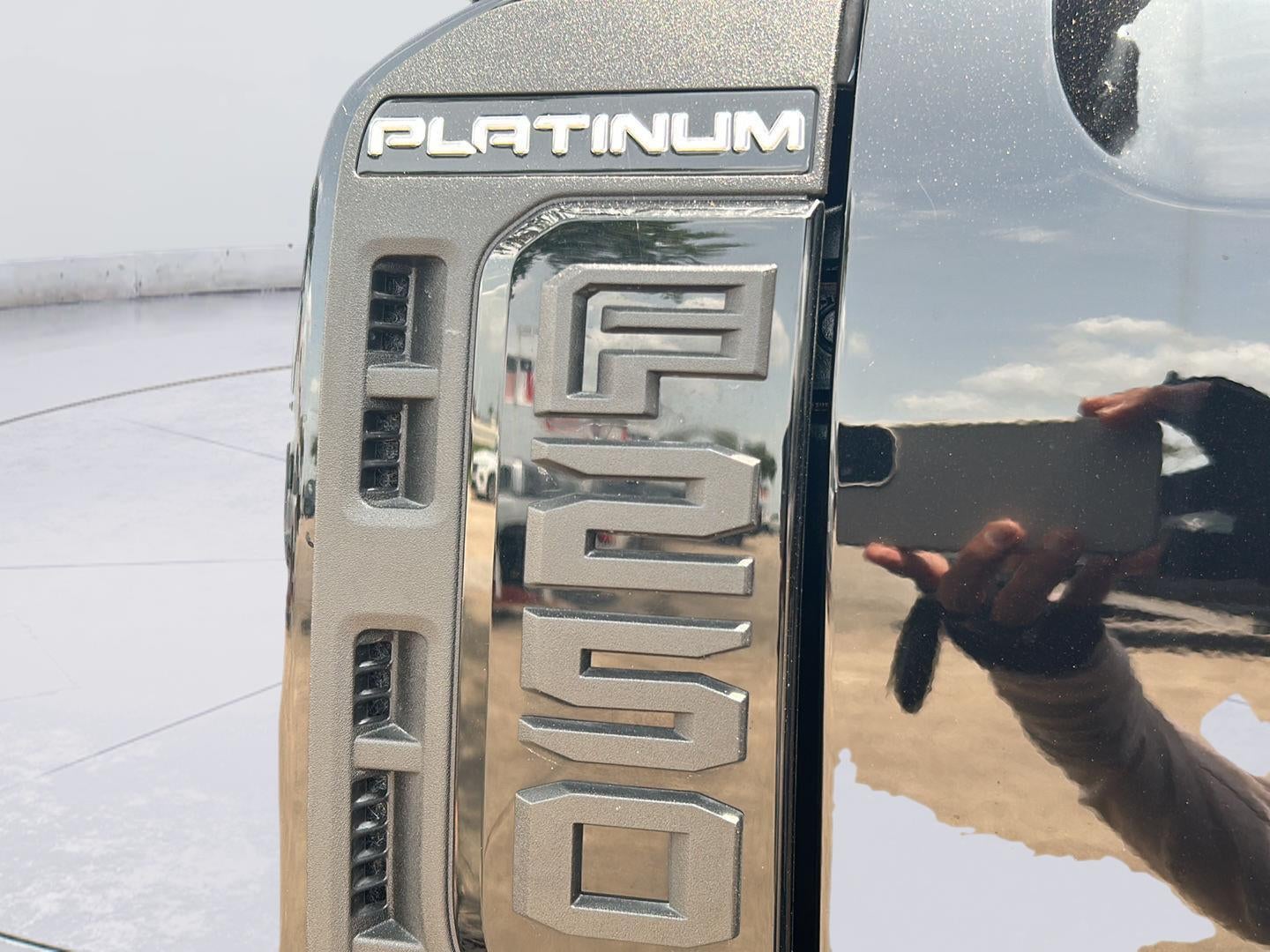 2025 Ford Super Duty F-250 Platinum