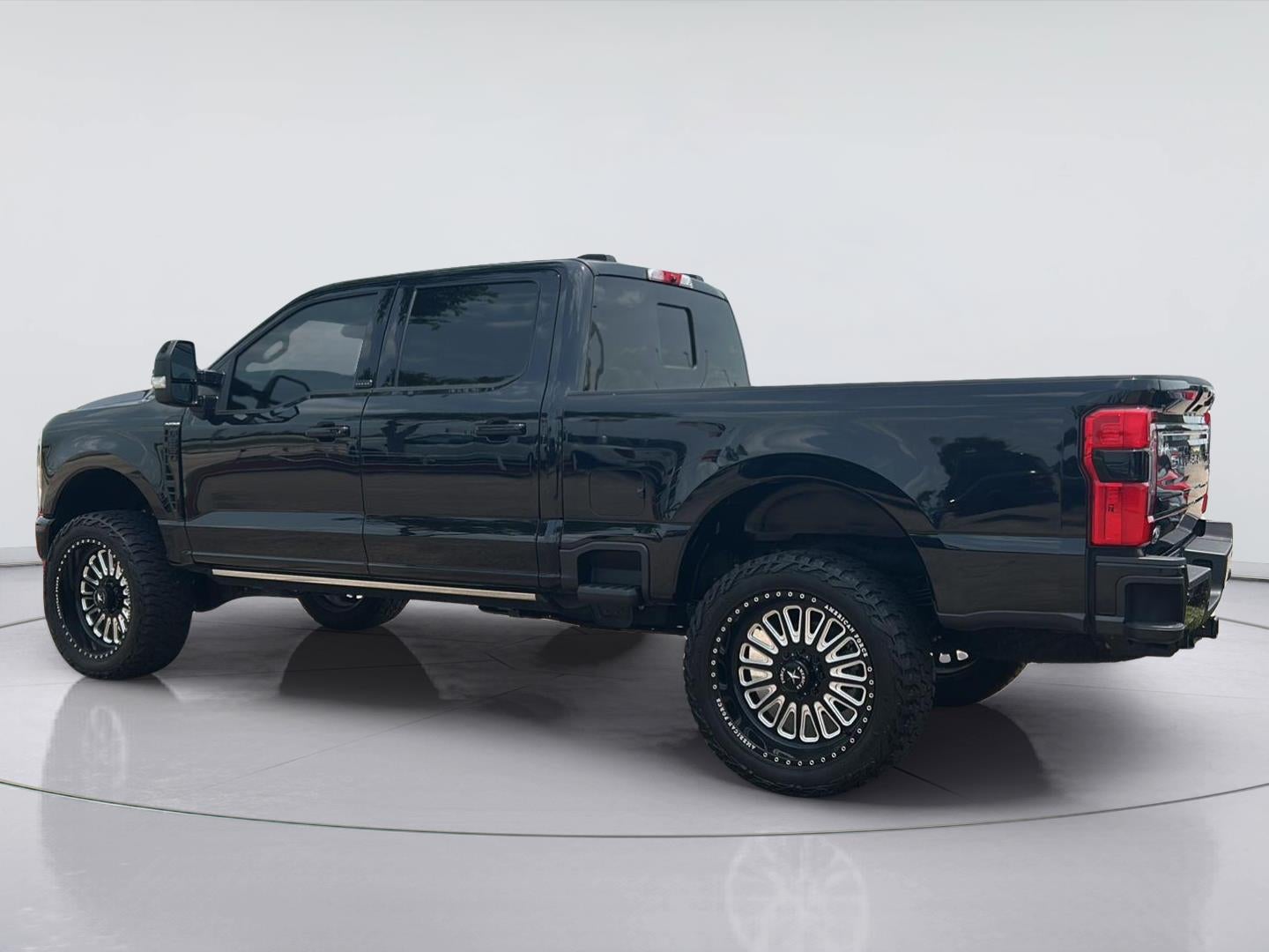 2025 Ford Super Duty F-250 Platinum