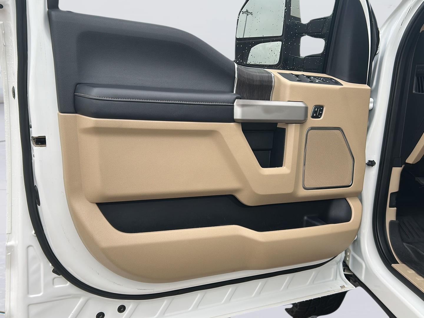 2020 Ford Super Duty F-250 Lariat