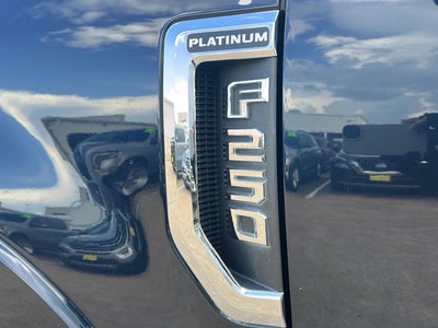 2022 Ford Super Duty F-250 Platinum