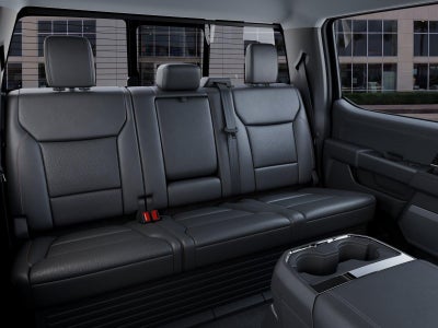 2027 Ford Super Duty F-350 Lariat