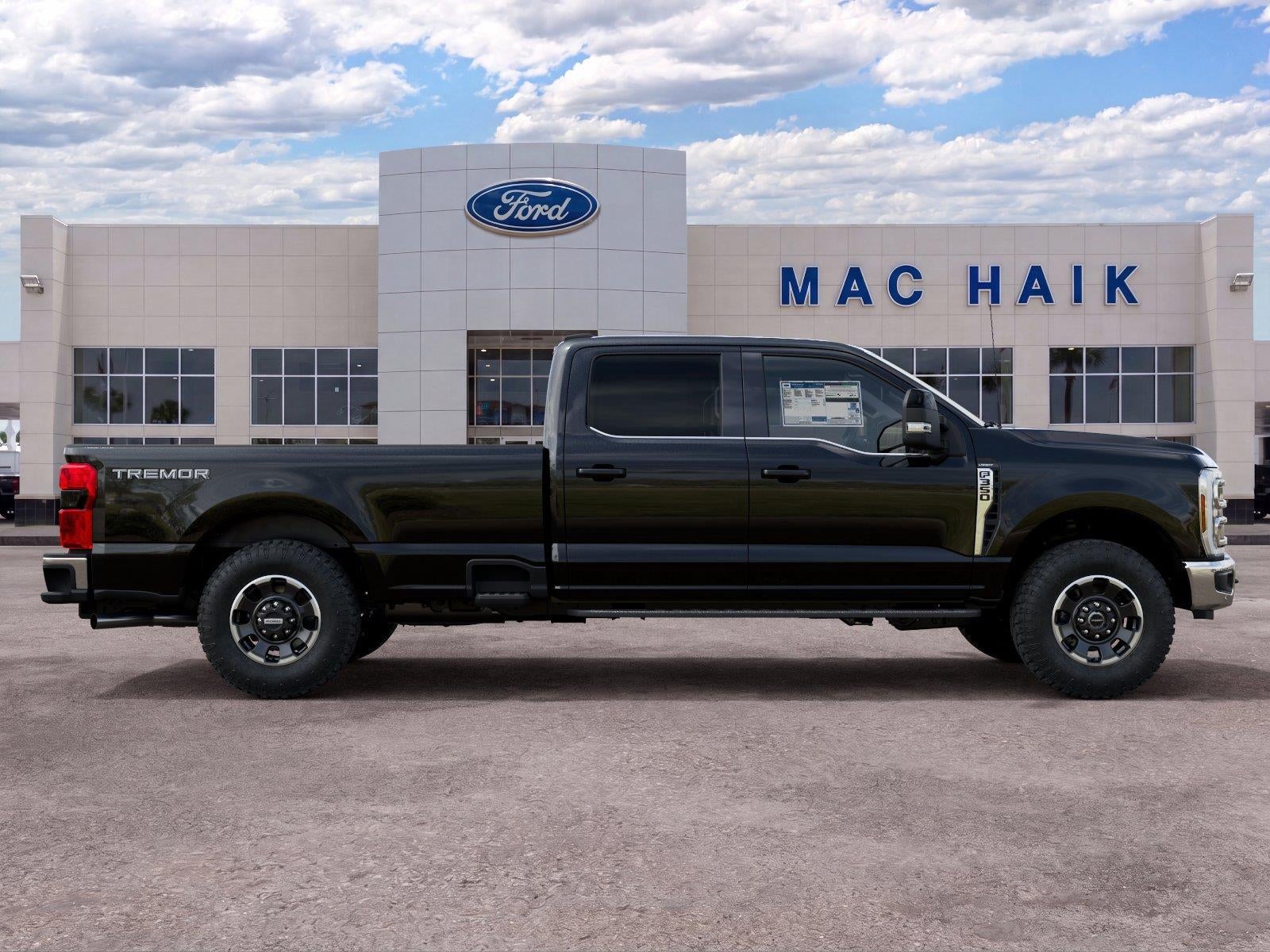 2027 Ford Super Duty F-350 Lariat