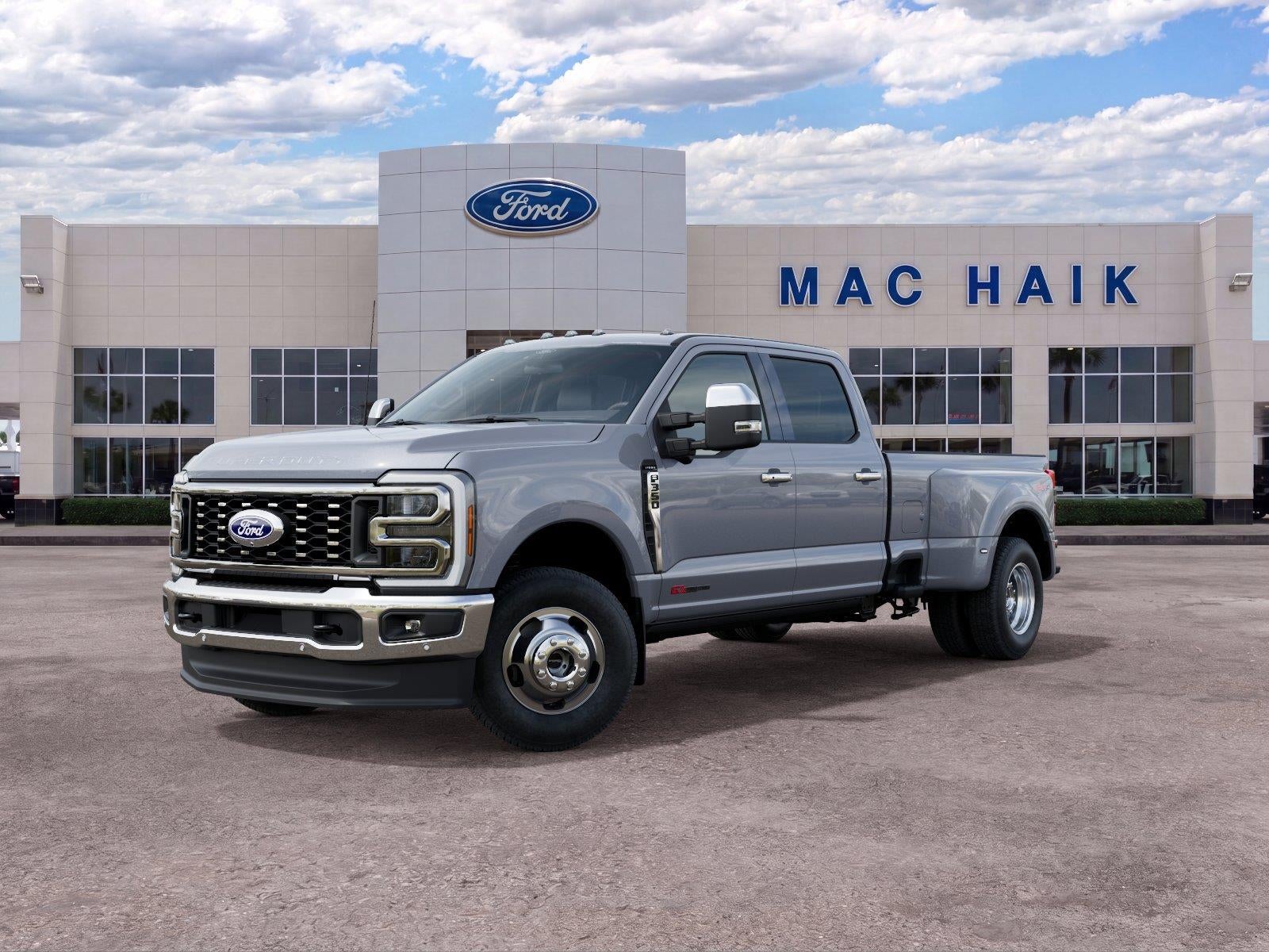 2027 Ford Super Duty F-350 DRW Lariat