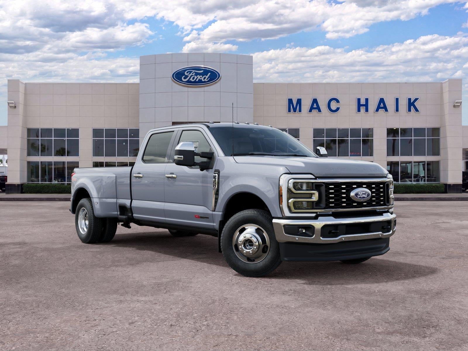 2027 Ford Super Duty F-350 DRW Lariat