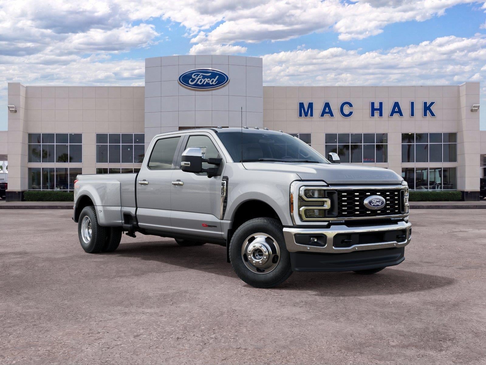 2027 Ford Super Duty F-350 DRW Lariat