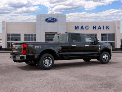 2027 Ford Super Duty F-350 DRW Lariat