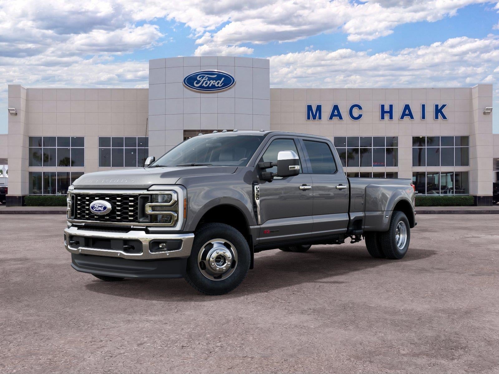2027 Ford Super Duty F-350 DRW Lariat