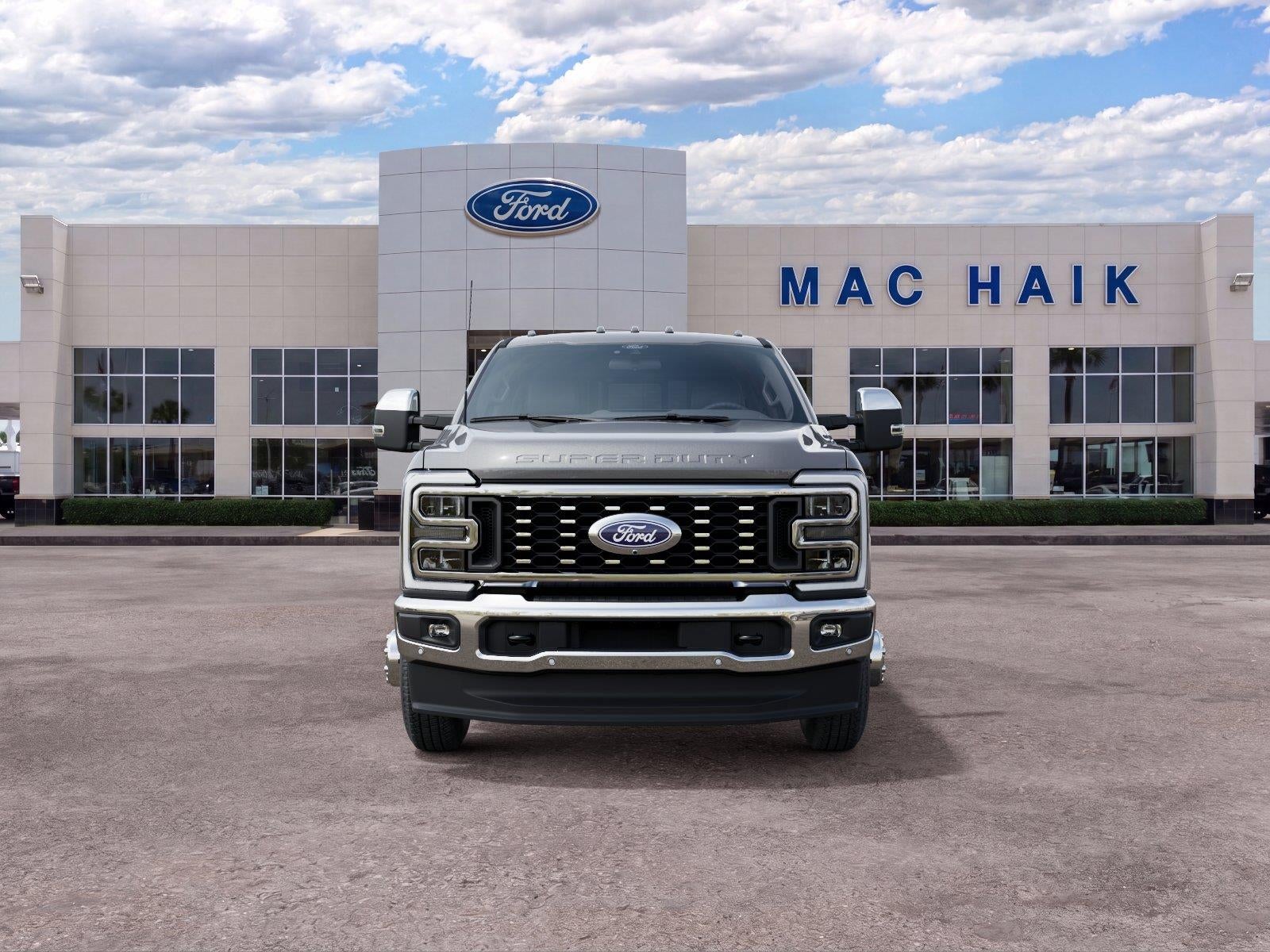 2027 Ford Super Duty F-350 DRW Lariat