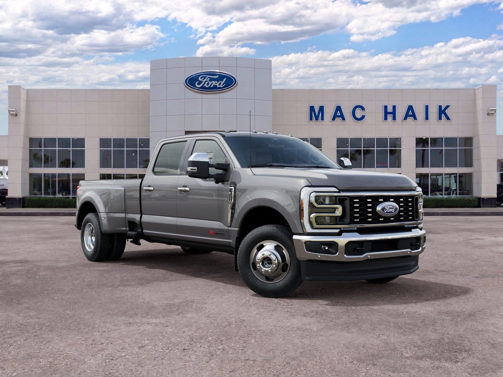 2027 Ford Super Duty F-350 DRW Lariat