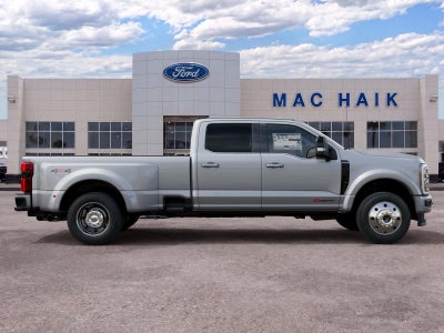 2027 Ford Super Duty F-450 DRW Platinum
