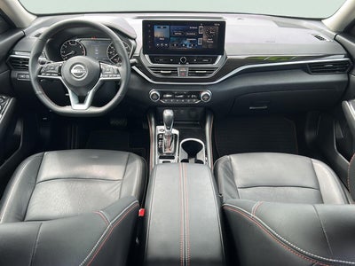 2025 Nissan Altima SR