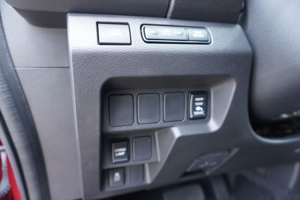 2024 Nissan Frontier SL