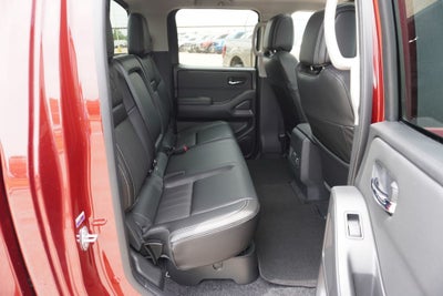 2024 Nissan Frontier SL