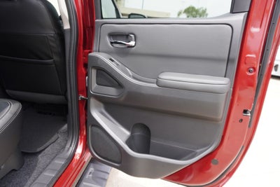2024 Nissan Frontier SL
