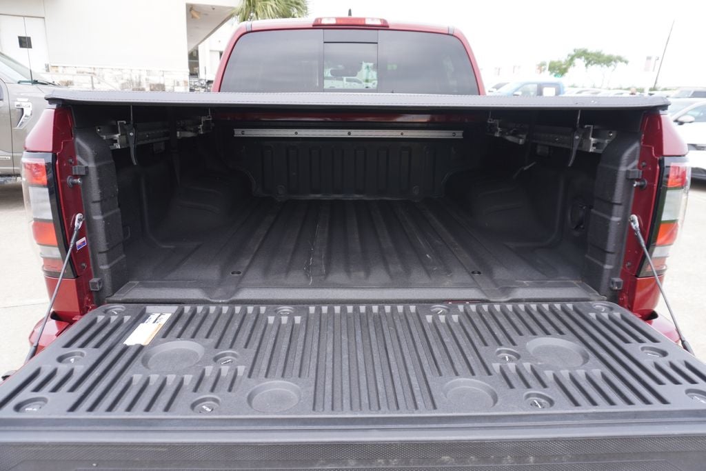 2024 Nissan Frontier SL