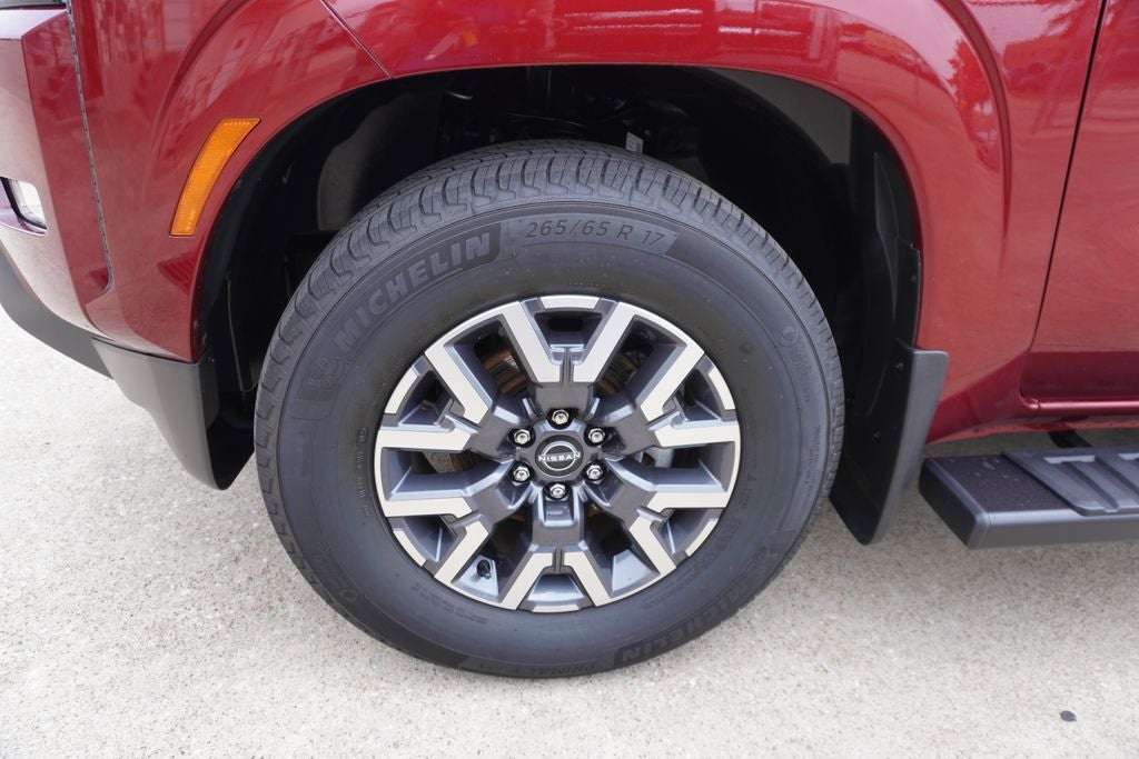 2024 Nissan Frontier SL