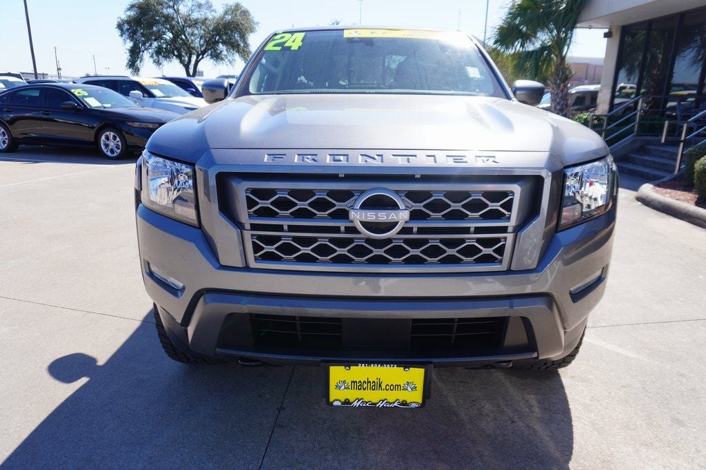 2024 Nissan Frontier SV