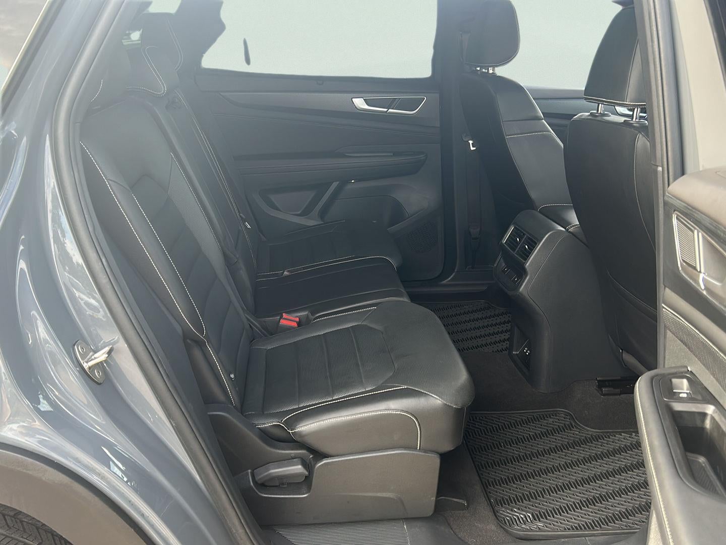 2024 Volkswagen Atlas Cross Sport 2.0T SEL