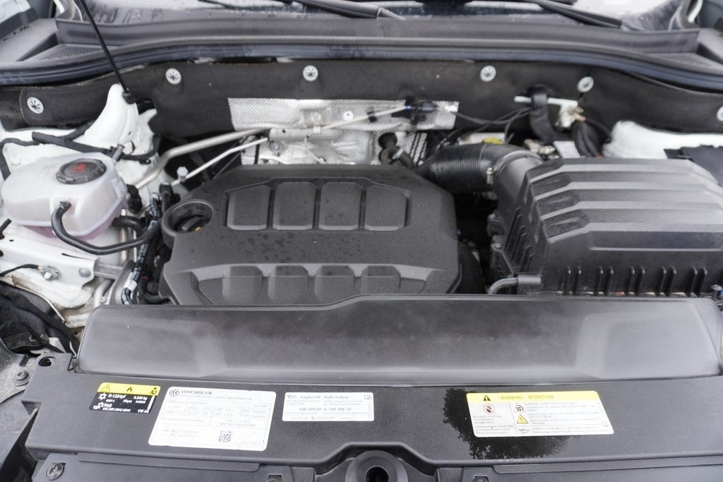 2024 Volkswagen Atlas Cross Sport 2.0T SEL Premium R-Line