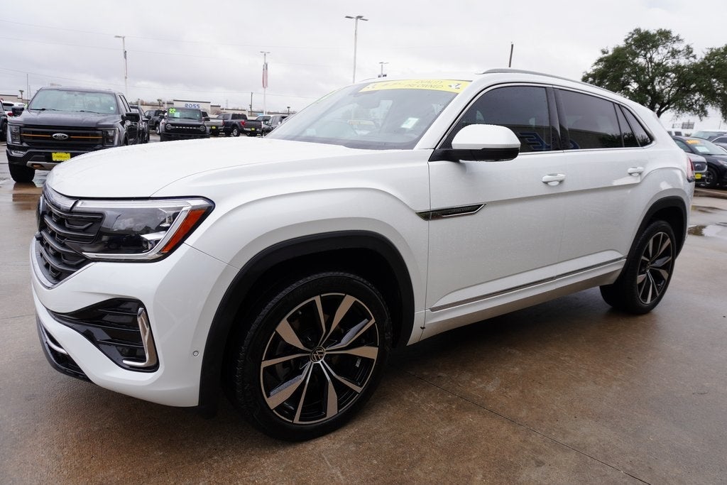2024 Volkswagen Atlas Cross Sport 2.0T SEL Premium R-Line