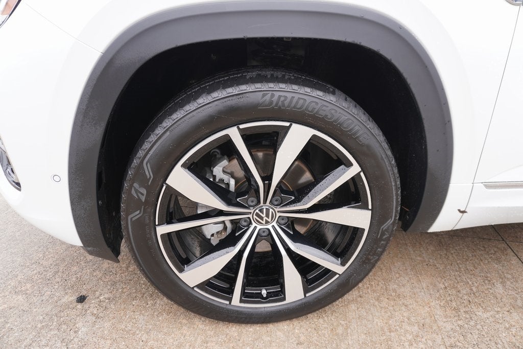 2024 Volkswagen Atlas Cross Sport 2.0T SEL Premium R-Line