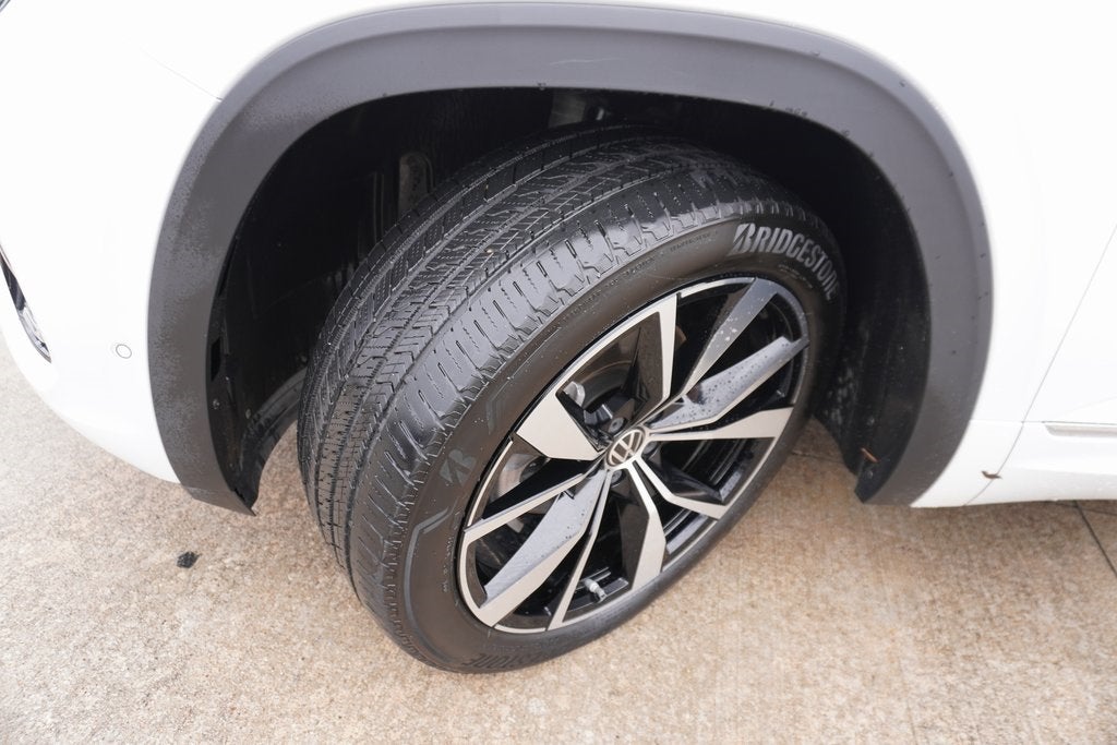 2024 Volkswagen Atlas Cross Sport 2.0T SEL Premium R-Line