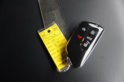 2024 Volkswagen Atlas Cross Sport 2.0T SEL Premium R-Line