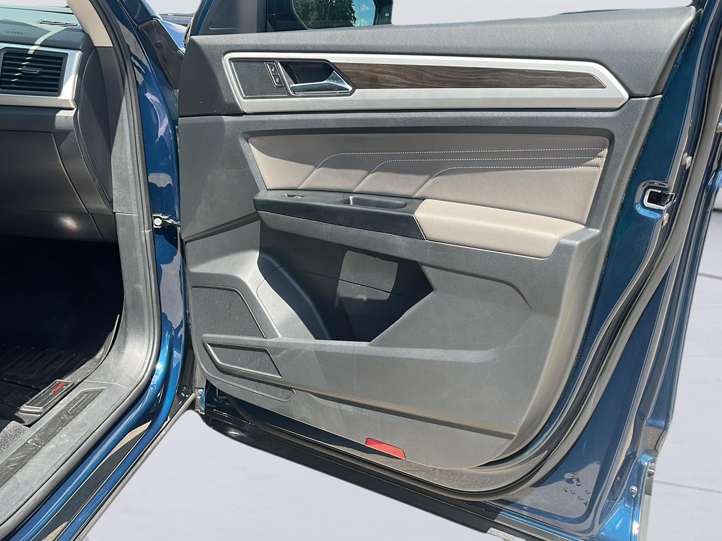 2021 Volkswagen Atlas 3.6L V6 SE w/Technology