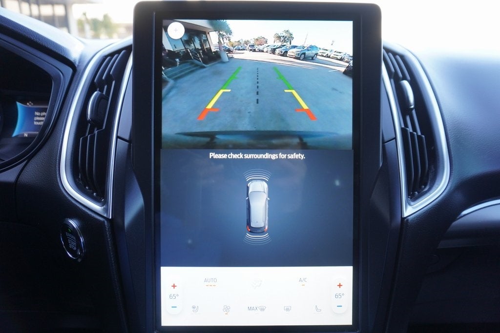 2023 Ford Edge Titanium