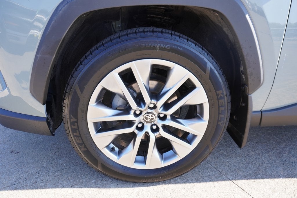 2023 Toyota RAV4 XLE Premium