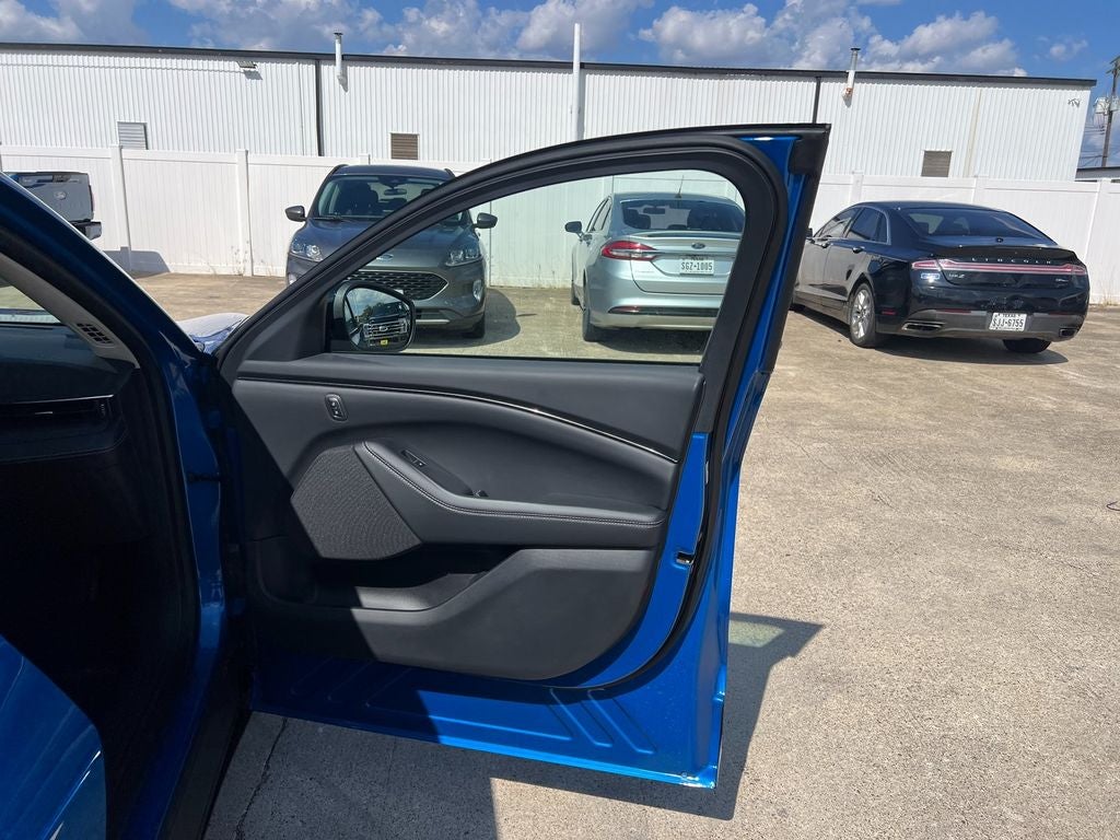 2025 Ford Mustang Mach-E Select