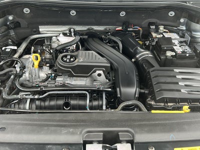 2025 Volkswagen Taos SE