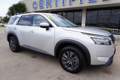 2024 Nissan Pathfinder SV
