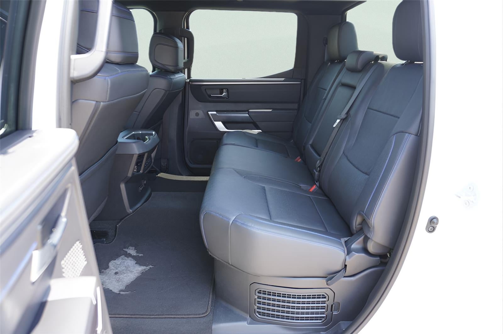 2023 Toyota Tundra Platinum HV