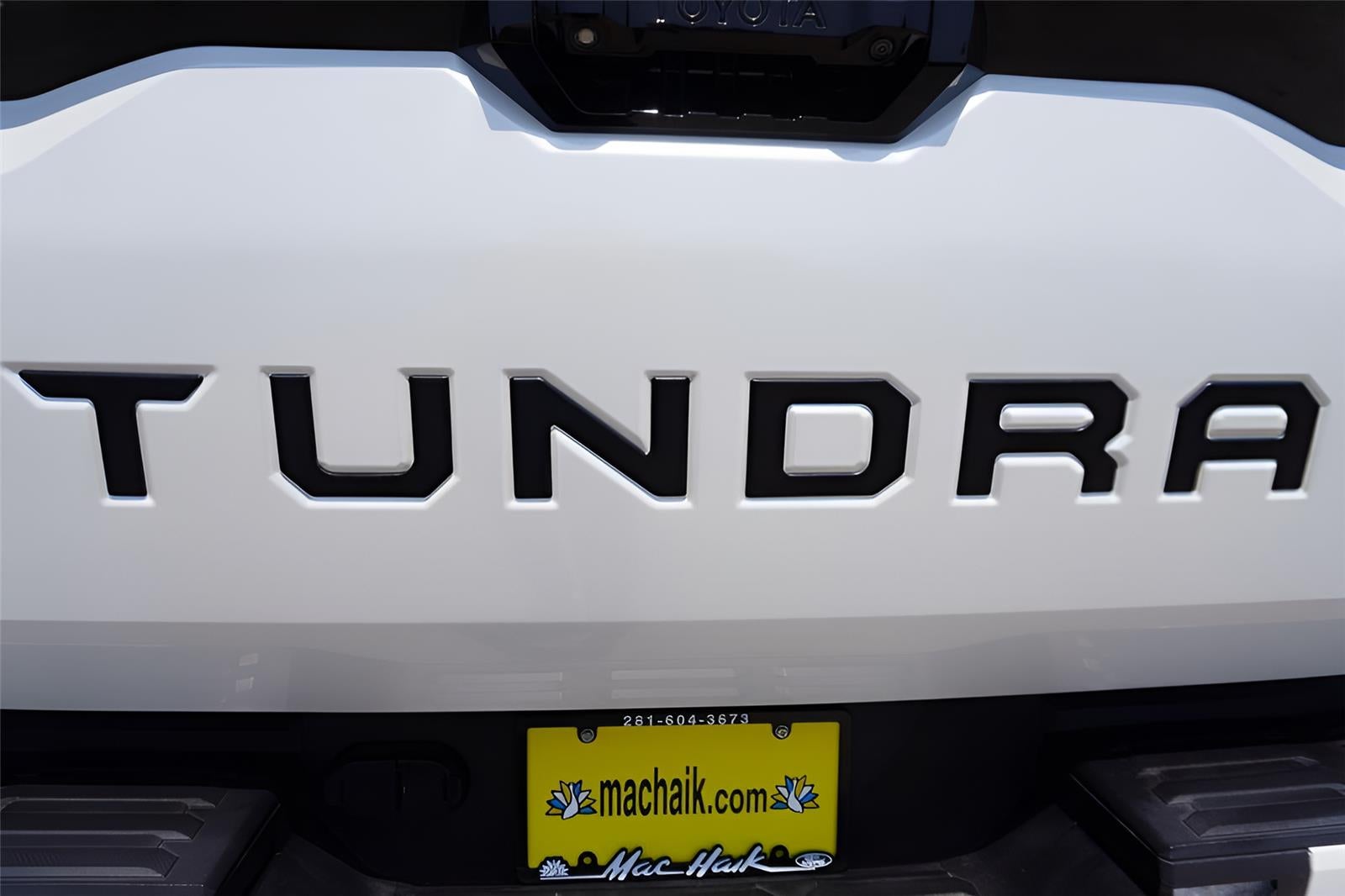2023 Toyota Tundra Platinum HV