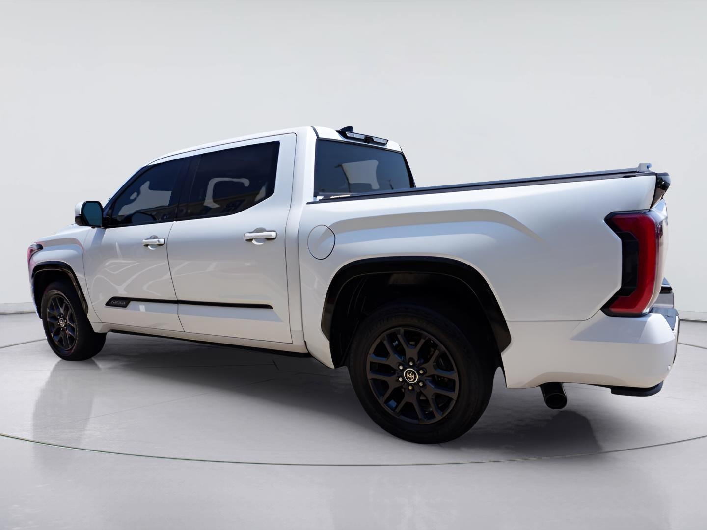 2023 Toyota Tundra Platinum HV