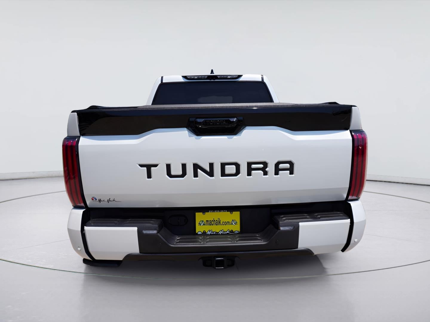 2023 Toyota Tundra Platinum HV