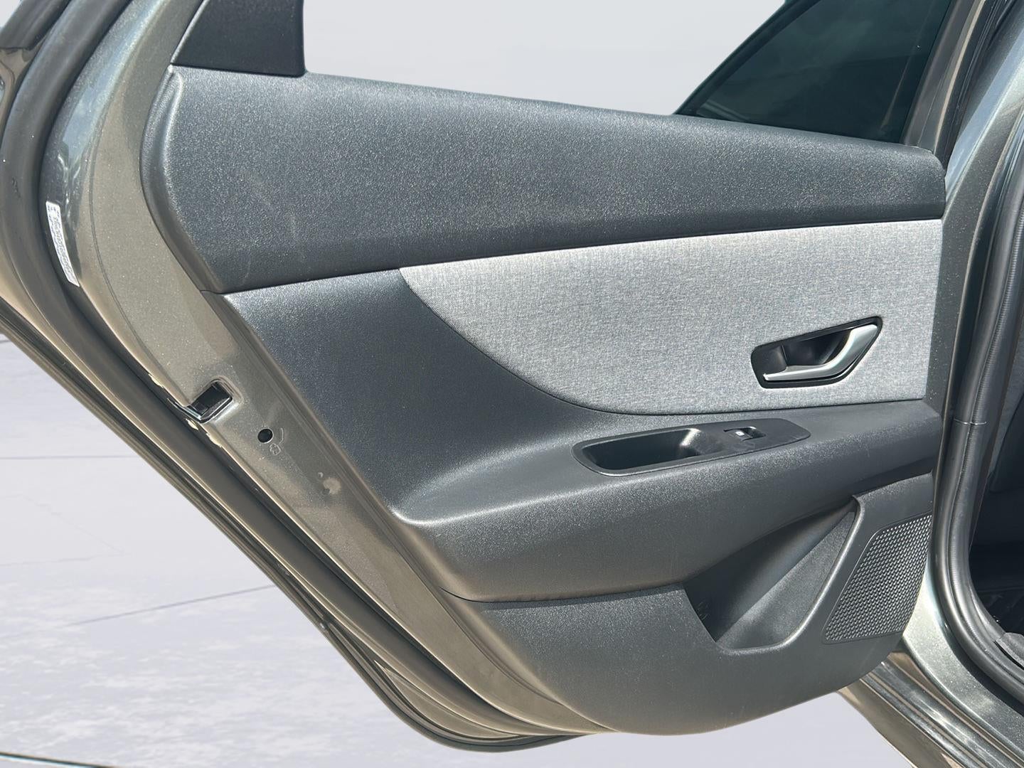 2024 Hyundai Elantra Hybrid Limited