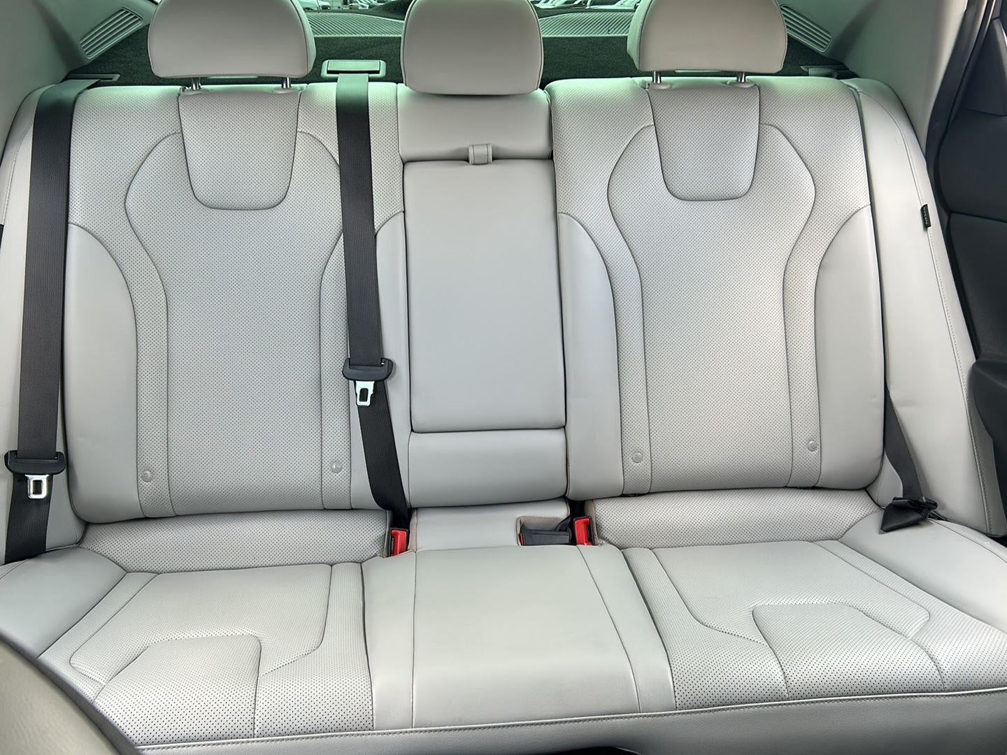 2024 Hyundai Elantra Hybrid Limited