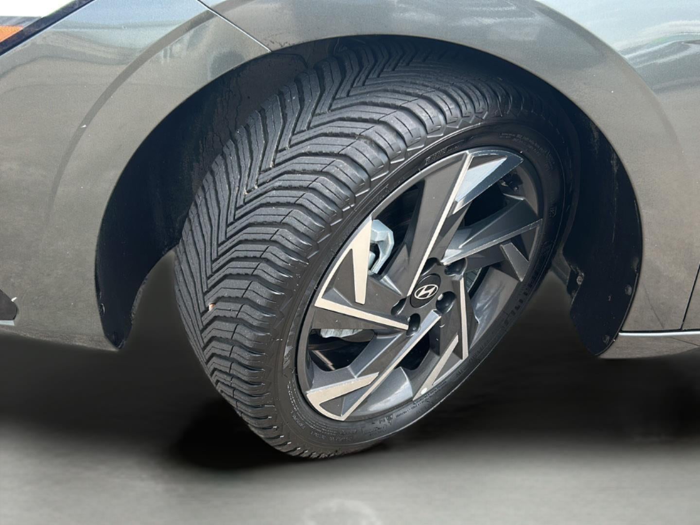 2024 Hyundai Elantra Hybrid Limited