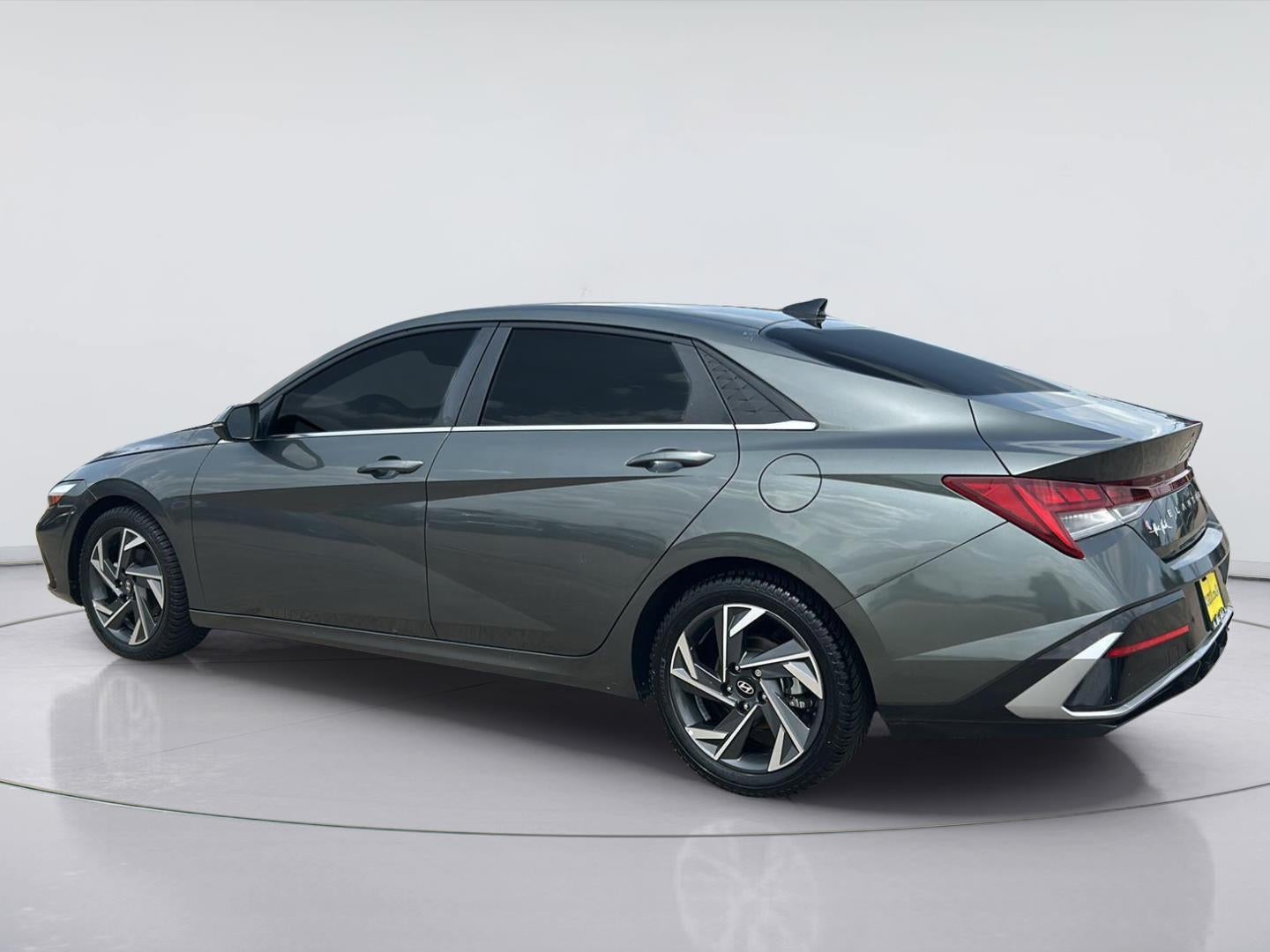 2024 Hyundai Elantra Hybrid Limited