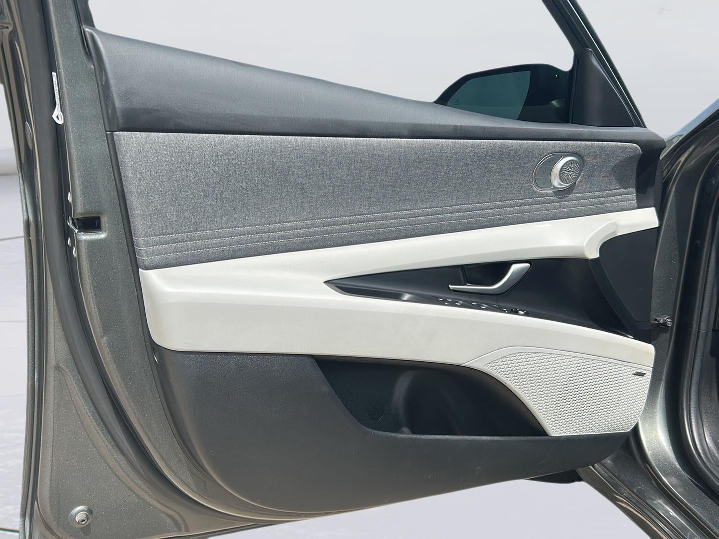 2024 Hyundai Elantra Hybrid Limited
